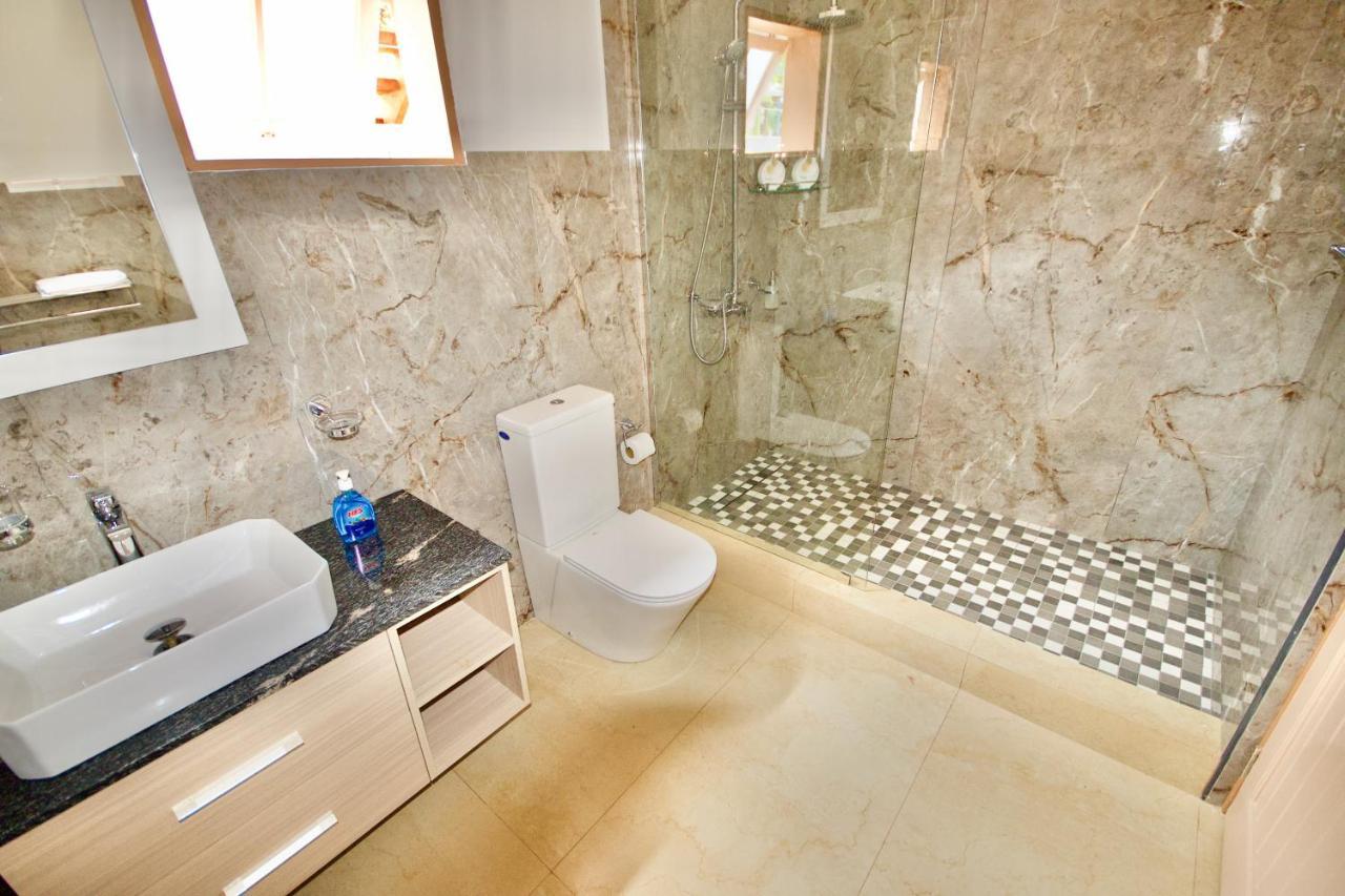 Sea Splash Self Catering And La Petite Maison Grand Anse  Exteriér fotografie