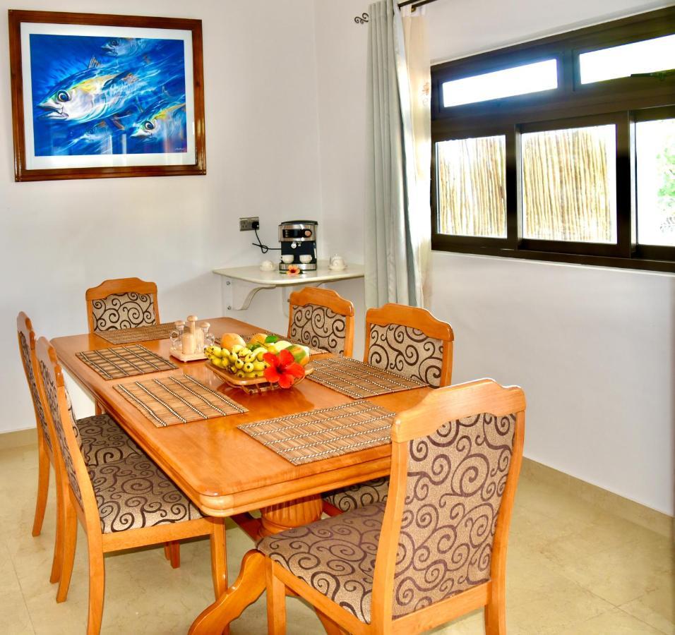 Sea Splash Self Catering And La Petite Maison Grand Anse  Exteriér fotografie